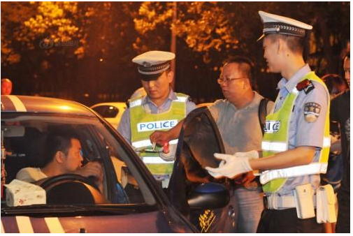 喝完酒要多长时间可以开车