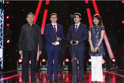 创中国品牌荣誉“大满贯”,广汽传祺GS8拿奖拿到手软