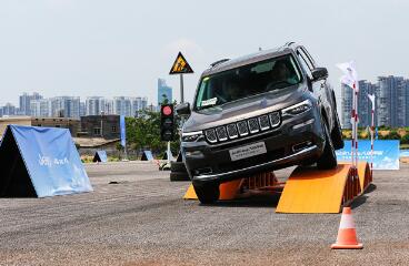 揭秘全新Jeep大指挥官背后的黑科技 全国媒体长沙试驾