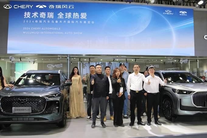 油电双星2025款瑞虎9、全新瑞虎8PLUS新疆十一国际车展闪耀上市