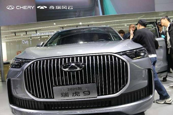 油电双星2025款瑞虎9、全新瑞虎8PLUS新疆十一国际车展闪耀上市